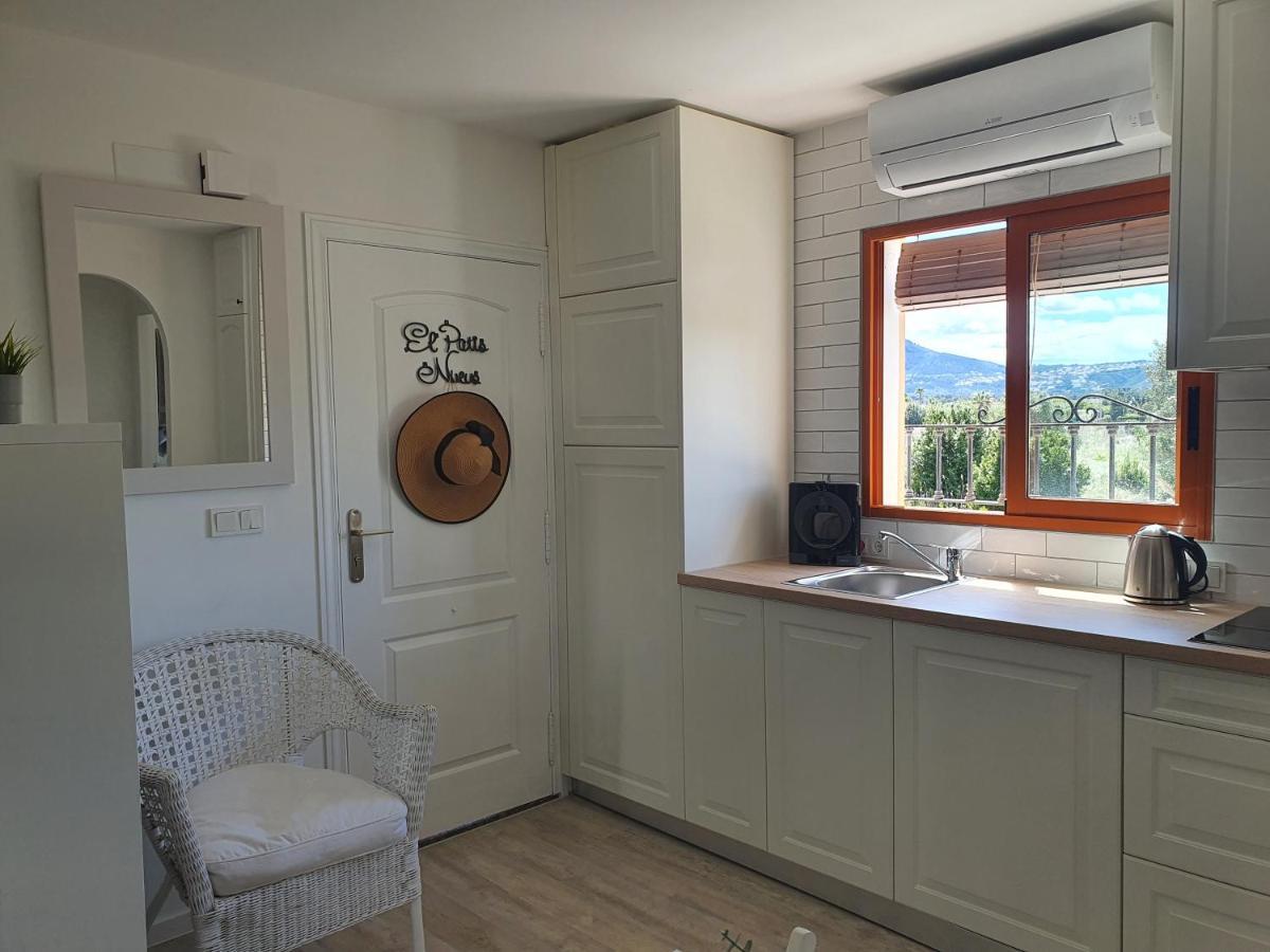 Lovely Apartment In Denia; El Patio Luaran gambar