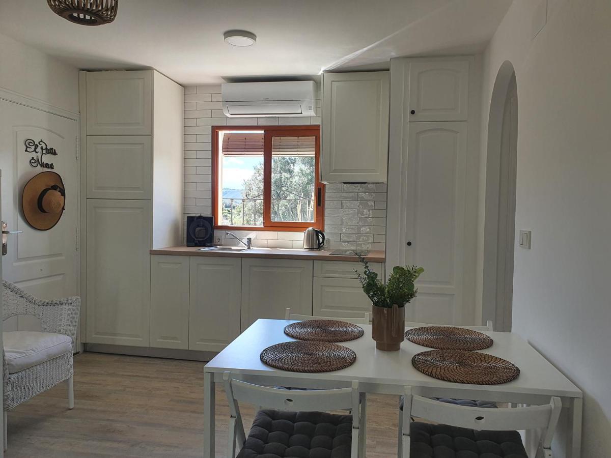 Lovely Apartment In Denia; El Patio Luaran gambar