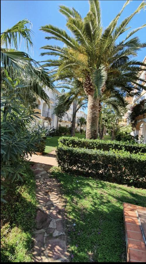 Lovely Apartment In Denia; El Patio Luaran gambar