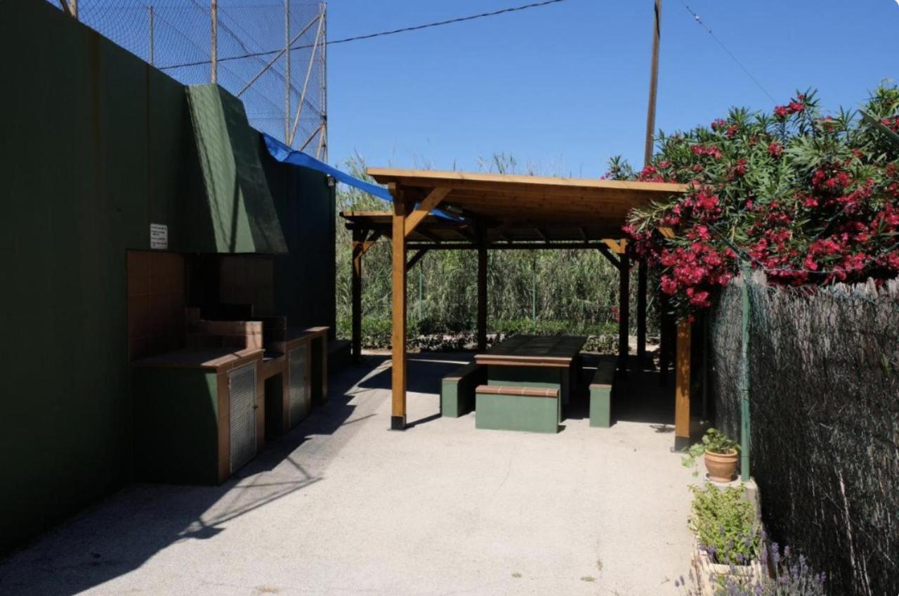 Lovely Apartment In Denia; El Patio Luaran gambar